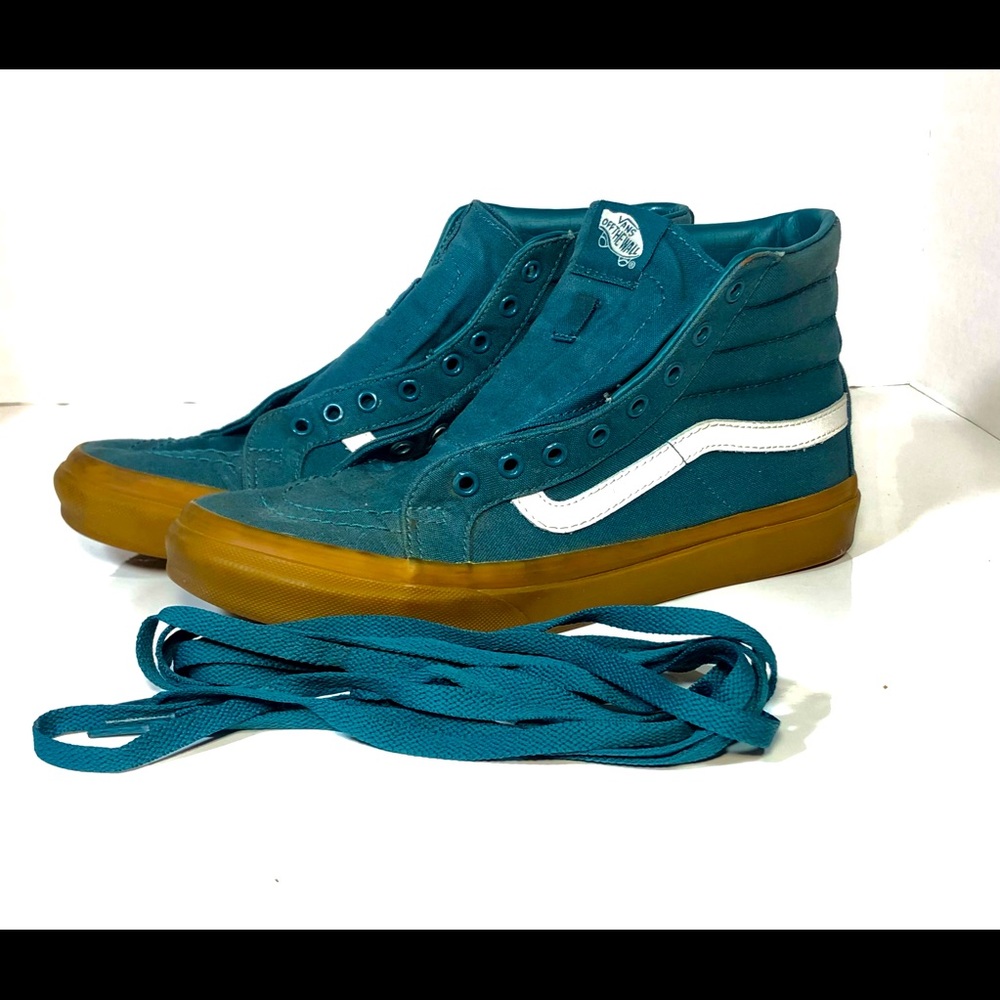 Vans Teal Light Gum SK8 Hi With Teal Laces (Size 8.0 Men/9.5 Women)